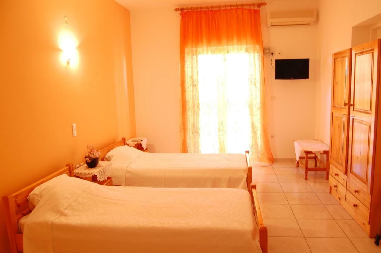 Aparthotel Napoleon Rovies Exterior foto
